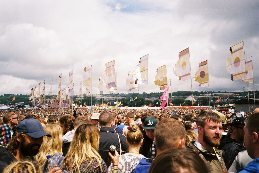 Hark1karan - Daily Life - Glastonbury 2014 - Blondie Crowd