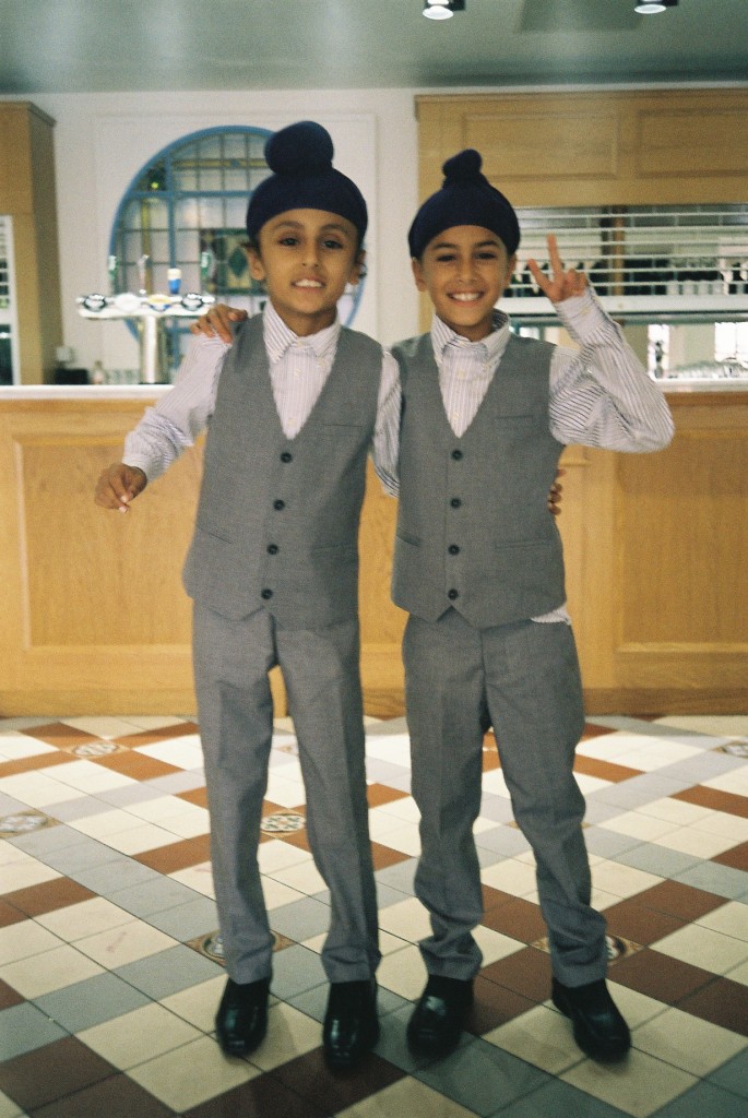 Hark1karan - London Style - Twins west london