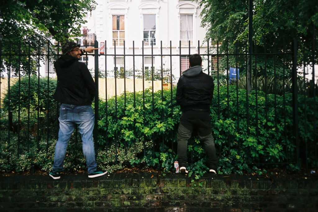 Hark1karan - pissing Daily Life - Notting Hill Carnival -