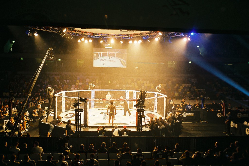 Hark1karan - Cage warriors areans - Daily Life November 2014 London