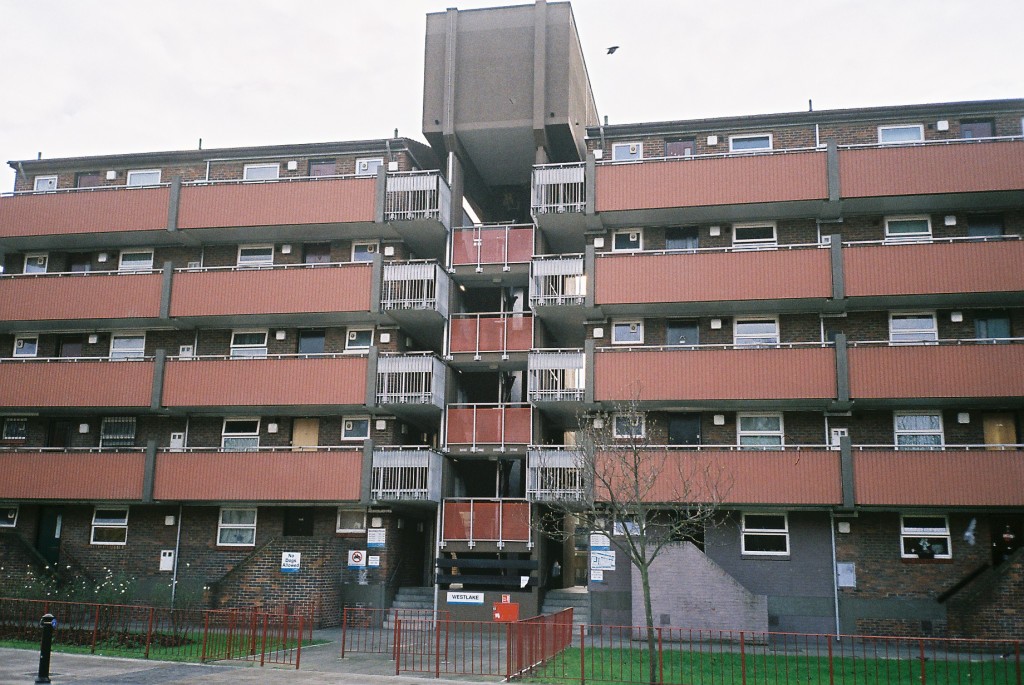 www.hark1karan.com - Daily Life - Bermondsey estate houses flats