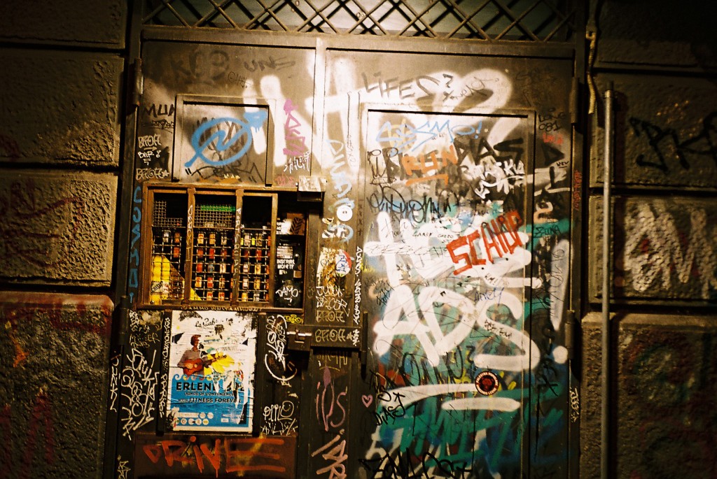 Hark1karan - Daily Life naples cigarette dispensor