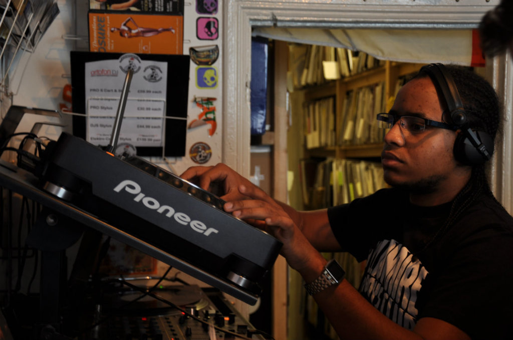 DnR Vinyl - Record Store Day 2015 - Croydon  dj dougie