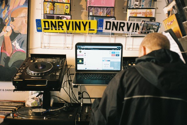 benny ill DNR Vinyl hark1karan croydon