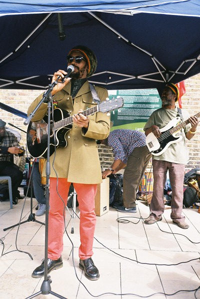 68 - www.hark1karan.com - London Style - Singer from Reclaim Brixton protest - April 2015