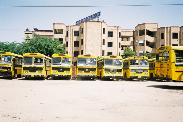 school bus delhi www.hark1karan.com - India - Delhi - September 2015 (2)