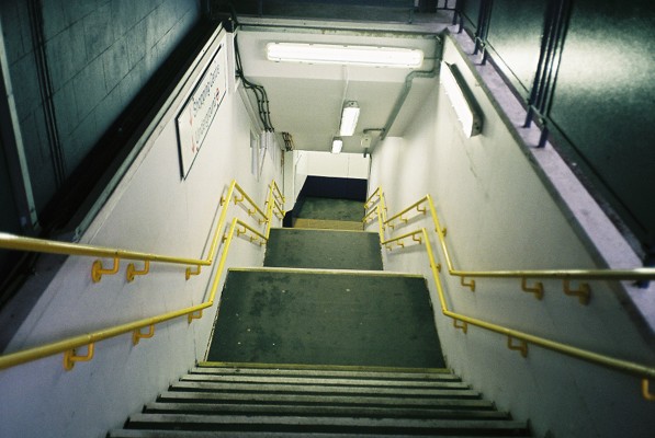 01 - www.hark1karan.com - Daily Life London - Jan 2016 - (10) elephant and castle station