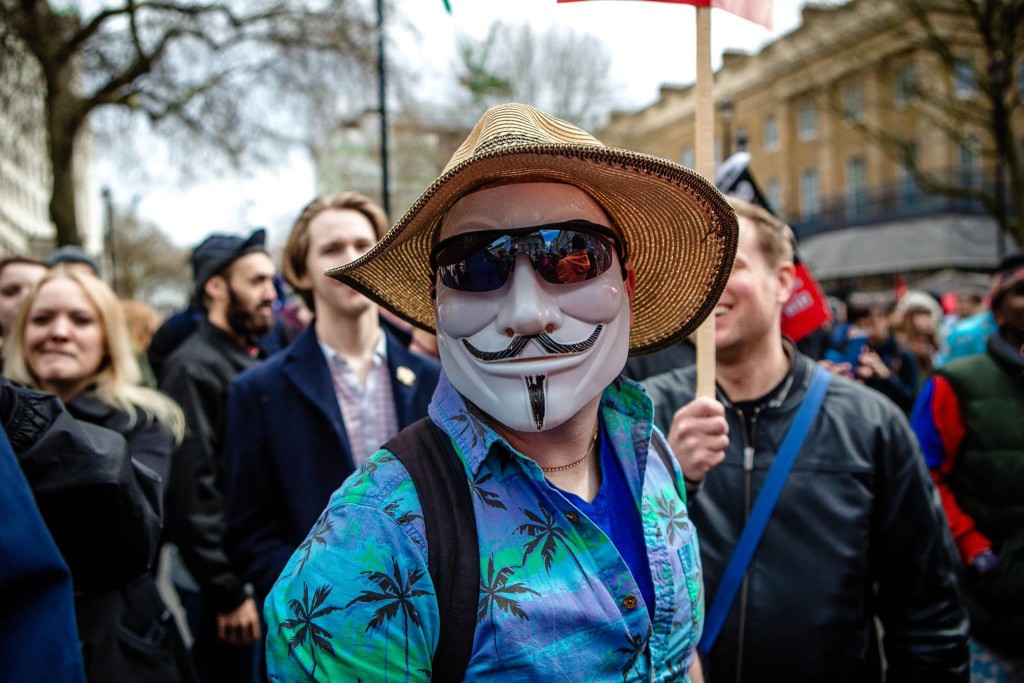 RESIGN! A gathering at Downing Street - Lee Townsend Hark1karan (40)