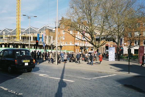 01 - www.hark1karan.com - Daily Life London - April 2016 (6) Waterloo ROAD