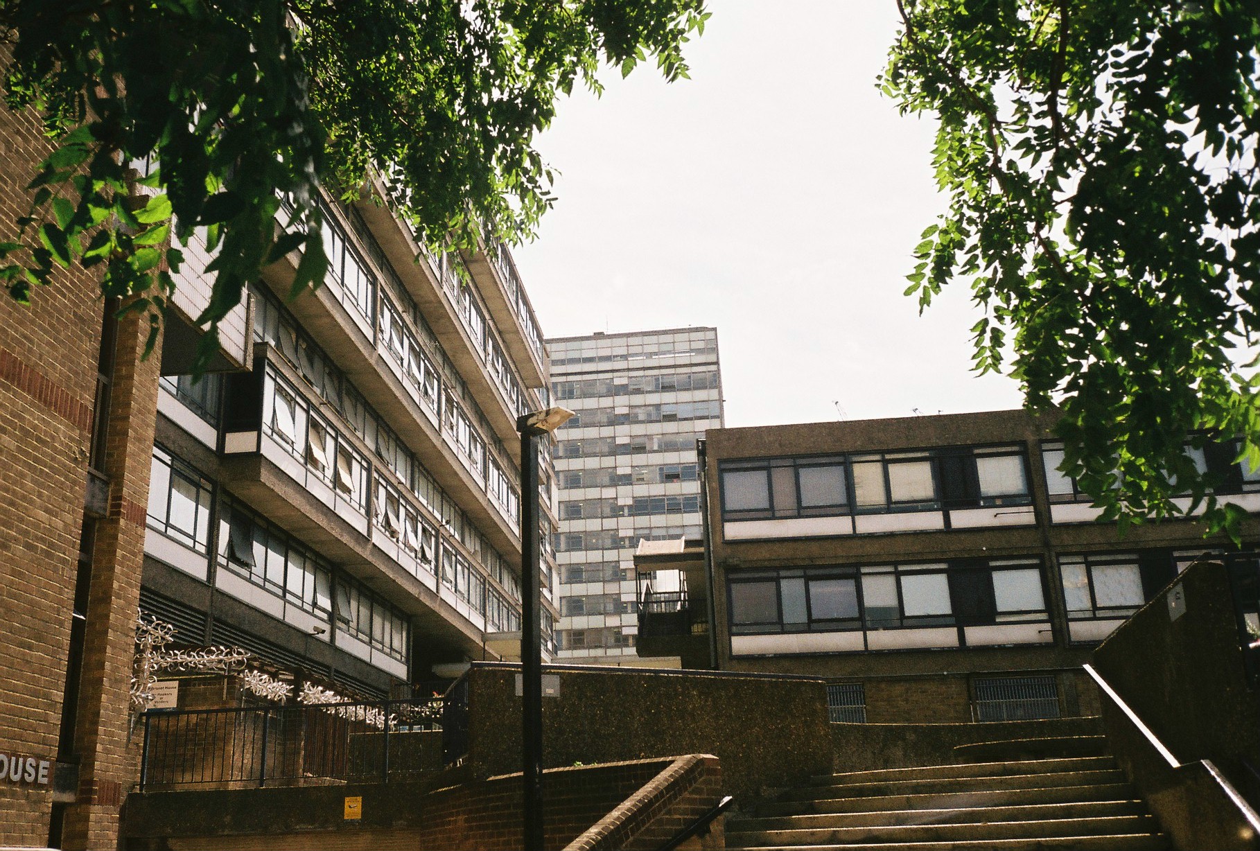 www.hark1karan.com - Daily Life London - August 2016 (1) Elephant and Castle Princess Street