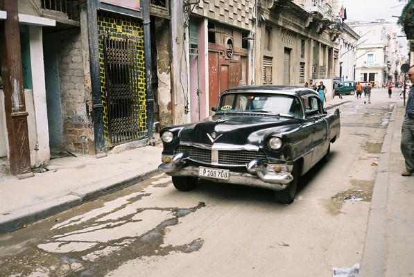 havana cuba black car photography www.hark1karan.com