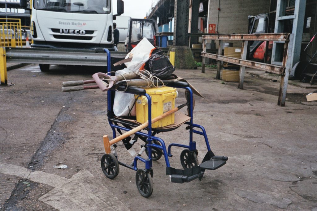 Vauxhall Market trolley www.hark1karan.com - Daily Life London - Photography - Fuji Film Superia 400 - February 2017 (15)