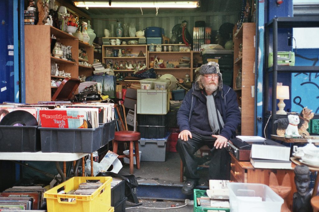 Elephant and Castle Market www.hark1karan.com - Daily Life London - Photography - Fuji Film Superia 400 - February 2017 (4)