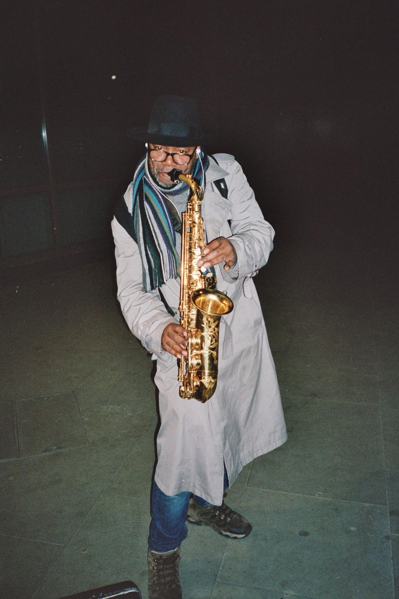 Elephant and Castle Saxophone .hark1karan.com - Daily Life London - Photography